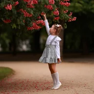 Spódnice - Spódnica bawełniana z szelkami w szarą pepitkę 140/146 - miniaturka - grafika 1