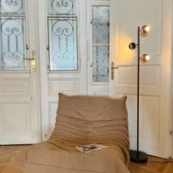 Lampy stojące - QAZQA Inteligentna lampa podłogowa czarna ze złotym wnętrzem, w tym 3 WiFi GU10 - Buell - miniaturka - grafika 1