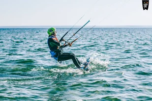 Kurs kitesurfingowy IKO 1+2+3 - Od zera do kitesurfera - Vouchery - miniaturka - grafika 1