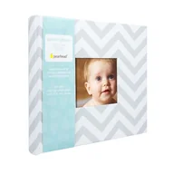 Albumy fotograficzne - Pearhead Pierwszy Album Dziecka Chevron - miniaturka - grafika 1