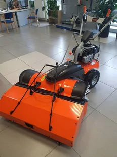 OLEO MAC OM LINE PKM 100 SET B&S BRIGGS&STRATTON 3w1 ZAMIATARKA ODŚNIEŻARKA ODŚNIEŻARKI SPALINOWA z NAPĘDEM  6,5 KM PKM100 B&S BRIGGS&STRATTON KOMPLETNY ZESTAW - OFICJALNY DYSTRYBUTOR - AUTORYZOWANY DEALER OLEO MAC - Zamiatarki - miniaturka - grafika 3
