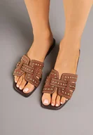 Klapki i japonki damskie - Brązowe Klapki z Przeplatanymi Paskami Zdobione Nitami Redanire - Born2be - miniaturka - grafika 1