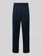 Spodnie męskie - Chinosy o kroju relaxed tapered fit z zakładkami w pasie - miniaturka - grafika 1