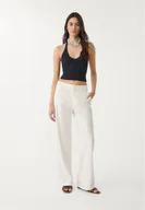 Spodnie damskie - Stradivarius Zwiewne spodnie o prostym kroju z lnem Ecru 36 - miniaturka - grafika 1