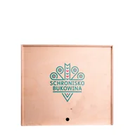 Zestawy upominkowe - Skrzynka prezentowa duża z wełną drzewną - Schronisko Bukowina - miniaturka - grafika 1