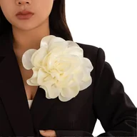 Broszki - Broszka śmietankowa ozdoba sukienki i garnituru - miniaturka - grafika 1