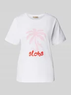 Koszulki i topy damskie - T-shirt z wyhaftowanym motywem - miniaturka - grafika 1