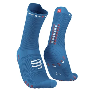 COMPRESSPORT Skarpetki do biegania wysokie ProRacing Socks V4 jasnoniebieskie - Skarpetki sportowe męskie - miniaturka - grafika 1