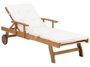 Fotele i krzesła ogrodowe - Beliani Drewniana leżanka ogrodowa z poduszką jasne drewno i złamana biel JAVA - miniaturka - grafika 1