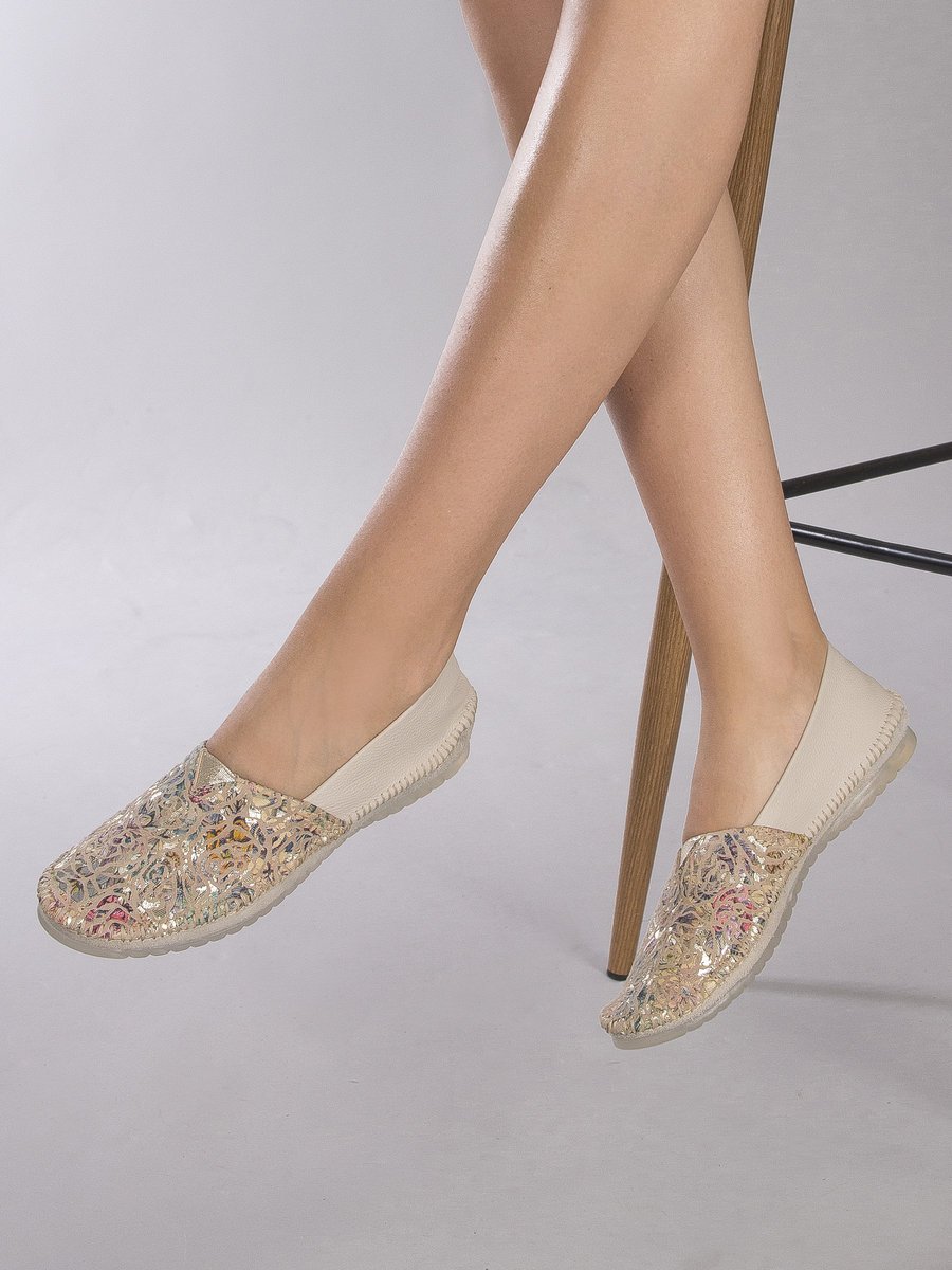 Maciejka Półbuty damskie skórzane beżowe + kwiaty-39