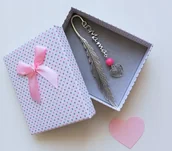 Zakładki do książek - ZAKŁADKA DO KSIĄŻKI SERCE DZIEŃ MAMY PUDEŁKO RÓŻ - miniaturka - grafika 1