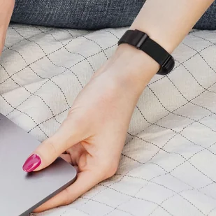 Bransoleta Milanese pasek Alogy stal nierdzewna do Xiaomi Mi Band 5/6/6 NFC Czarna - Akcesoria do smartwatchy - miniaturka - grafika 4