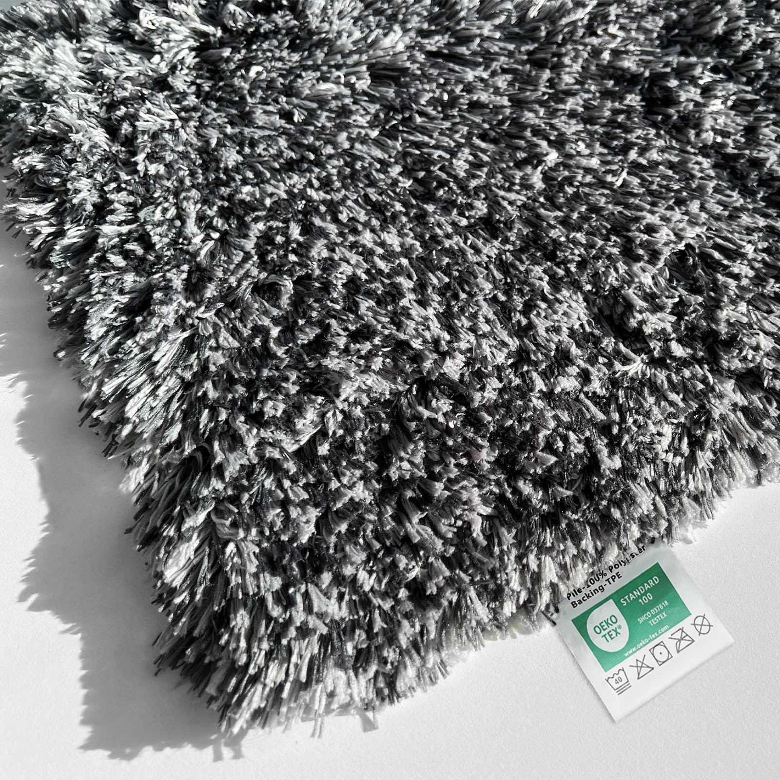 Dywanik łazienkowy Amour Black 70x120 cm Dywanik łazienkowy shaggy look