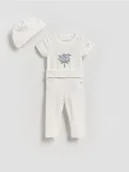 Komplety dla niemowląt - Reserved - Bawełniany komplet z czapką - złamana biel - miniaturka - grafika 1