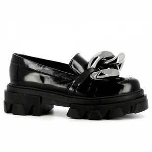 Czarne mokasyny damskie z łańcuchem CARINII - Carinii - Mokasyny damskie - miniaturka - grafika 1