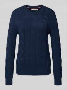 Sweter o kroju regular fit z dzianiny z czystej wełny ze ściegiem warkoczowym - Swetry damskie - miniaturka - grafika 1