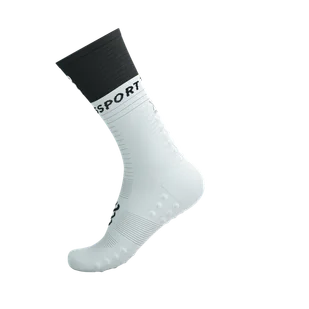 COMPRESSPORT Skarpetki kompresyjne do biegania MID COMPRESSION SOCKS V2.0 white/black - Skarpetki sportowe męskie - miniaturka - grafika 8