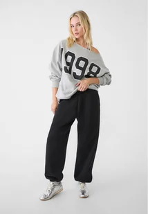 Stradivarius Spodnie jogger boyfriend z dresowej dzianiny Czarny XS - Spodnie damskie - miniaturka - grafika 1