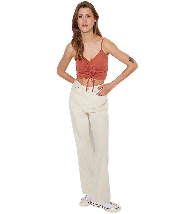 TRENDYOL RUSTYKALNY TOP NA RAMIĄCZKACH Z PRĄŻKOWANEJ DZIANINY M 6BA