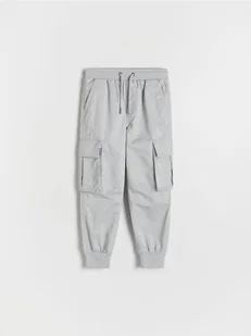 Reserved - Joggery z kieszeniami - jasnoszary - Spodnie i spodenki dla chłopców - miniaturka - grafika 1