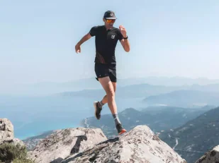 COMPRESSPORT Skarpetki do biegania ULTRA TRAIL SOCKS TRAIL CAPSULE 2023 iron gate - Skarpetki sportowe męskie - miniaturka - grafika 3
