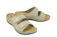 Klapki i japonki damskie - TAMARIS 27510-26 200 grey, klapki damskie - Tamaris - miniaturka - grafika 1