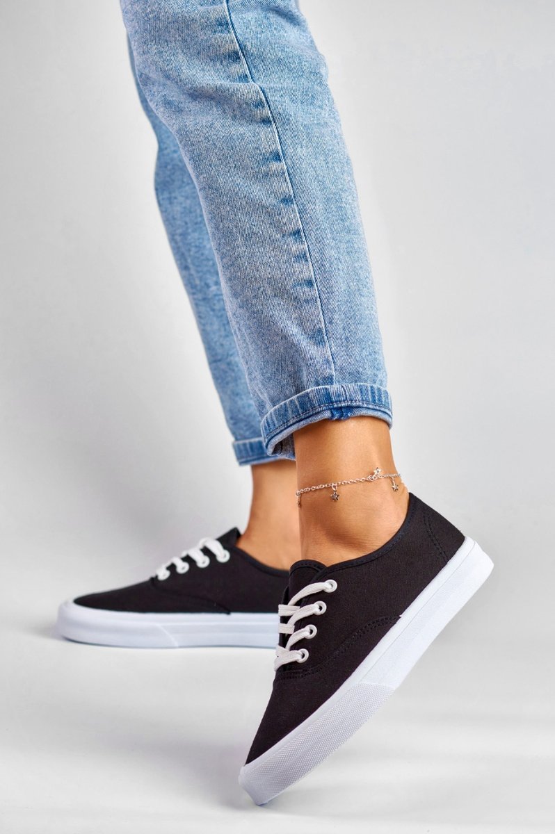 Czarne trampki damskie 39