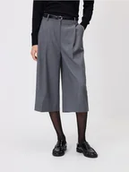 Spodenki damskie - Reserved - Bermudy z paskiem - szary - miniaturka - grafika 1