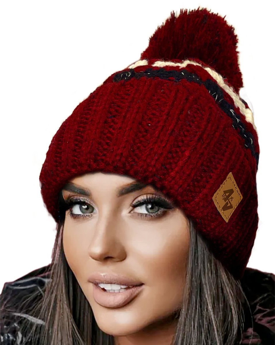 Zimowa CZAPKA CIEPŁA Pompon Podszewka Polar