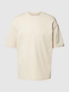 Koszulki męskie - T-shirt z prążkowanym, okrągłym dekoltem model ‘OSCAR’ - grafika 1