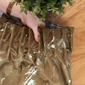 Zasłony - Gotowa welwetowa zasłona ze srebrnym nadrukiem, Marma na taśmie marszczącej w kolorze brązowym, rozmiar 140x250 cm - miniaturka - grafika 1