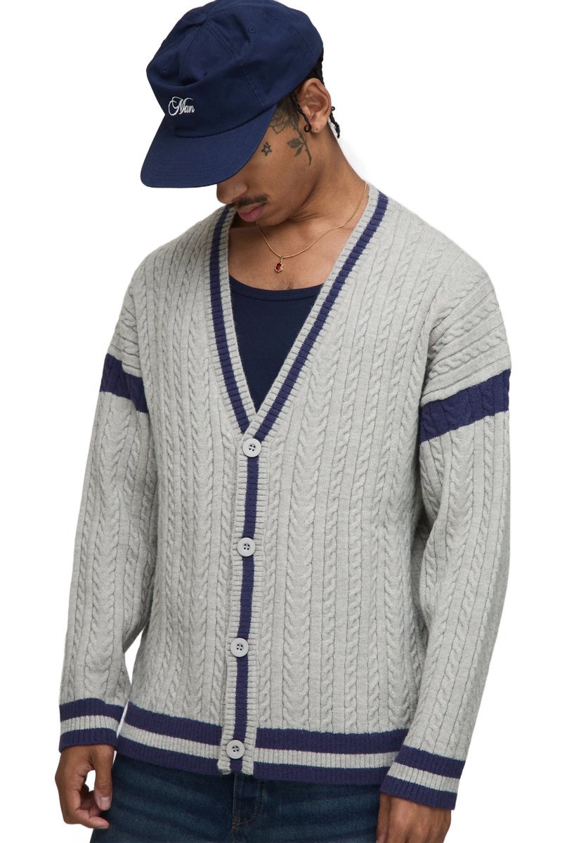 BOOHOOMAN SWETER MĘSKI WARKOCZOWY Z DEKOLTEM V I GUZIKAMI SZARY S Z3A*