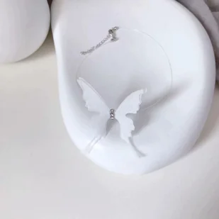 Naszyjnik choker z motylem - Naszyjniki - miniaturka - grafika 1