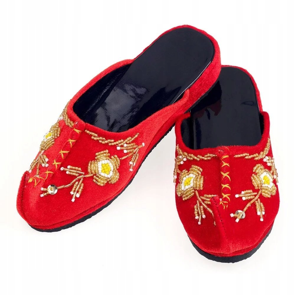 Czerwone satynowe chińskie buciki 27-28 Mei Li Souza!