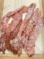 Sery - Jerky suszone mięso z Kurczaka o smaku Parmegiano (parmezan) 1kg Meat - miniaturka - grafika 1