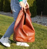 Torby i wózki na zakupy - Duża skórzana damska torba - worek na ramię - miniaturka - grafika 1