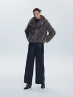 Kurtki damskie - Reserved - Sztuczne futerko z kołnierzem - ciemnoszary - miniaturka - grafika 1