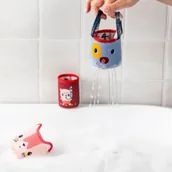 Zabawki do kąpieli - 3 kubeczki do kąpieli Piesek Jules 6 m+ - miniaturka - grafika 1