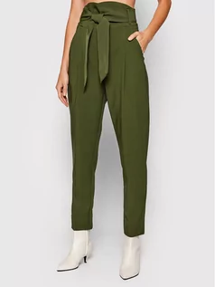Spodnie damskie - Custommade Spodnie materiałowe Pinja 999425507 Zielony Regular Fit - grafika 1