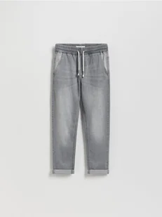 Reserved - Elastyczne jeansy carrot - jasnoszary - Spodnie i spodenki dla chłopców - miniaturka - grafika 1