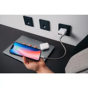 Verbatim Zasilacz / sieciowy adapter 30W, 4-portowy, 1x USB-C, 3x USB-A - Ładowarki do telefonów - miniaturka - grafika 4