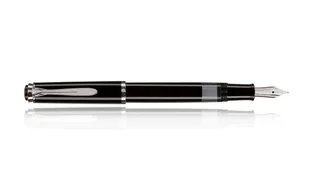 Pióro Wieczne Pelikan Classic M205 Czarno-Srebrne F - Pióra wieczne - miniaturka - grafika 1