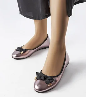 Srebrne metaliczne balerinki z kokardką Boro-36 - Mokasyny damskie - miniaturka - grafika 1