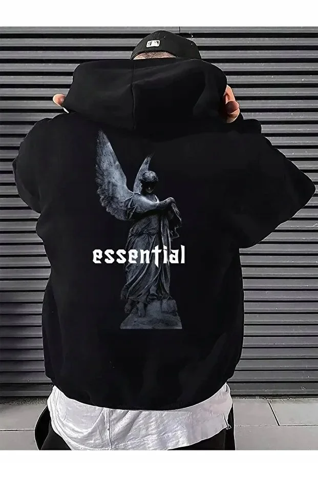 CZARNA BLUZA Z KAPTUREM Z NADRUKIEM ANIOŁA I NAPISEM ESSENTIAL L 5IA