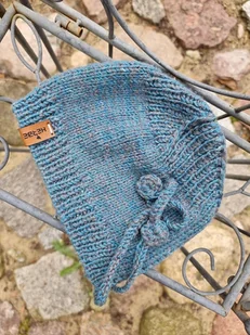 Czapka dziecięca z kaszmirem farbowana roślinami Indygo - Czapki dla dzieci - miniaturka - grafika 1