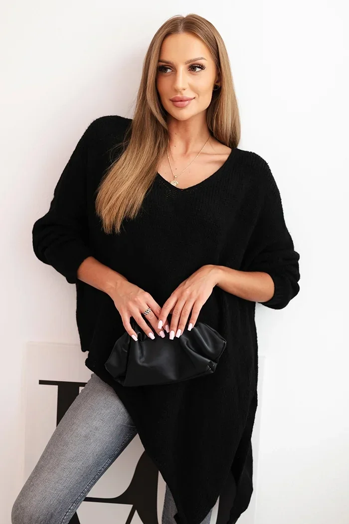 Sweter damski wełniany asymetryczny Plus Size z dekoltem V czarny
