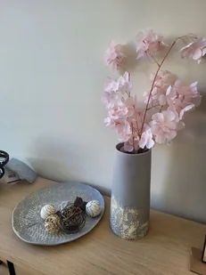 Wazon wyciskane kwiaty 3d Luna odcienie szarości beżu ceru ręcznie wykonany - Wazony i flakony - miniaturka - grafika 1