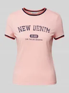 Koszulki i topy damskie - T-shirt z nadrukiem z logo i napisem - miniaturka - grafika 1