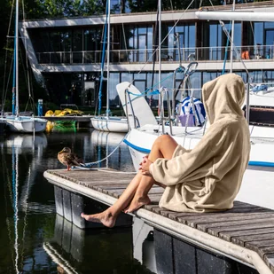 Bluzair Koco Bluza Oversize Kapturem Beżowa 4w1 - Księgarnia OUTLET - miniaturka - grafika 14