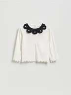 Spodnie i spodenki dla dziewczynek - Reserved - Bluzka z kontrastowym kołnierzem - złamana biel - miniaturka - grafika 1